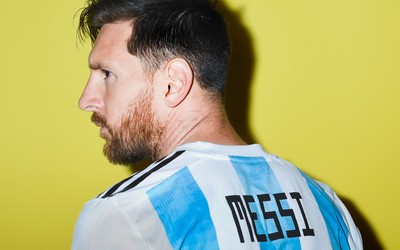 熊猫体育播报-恩佐训练中练习远射